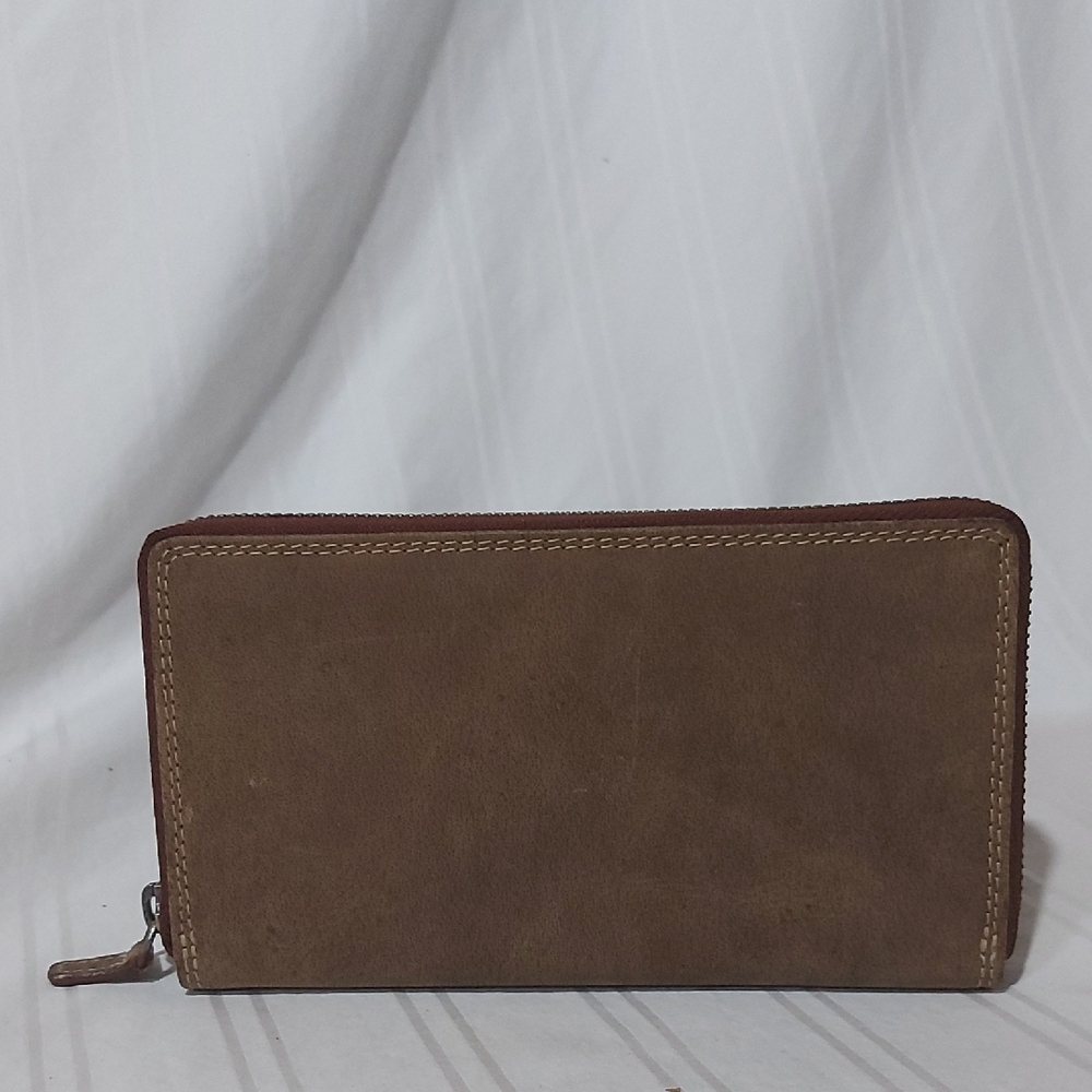 27. ADRIAN KLIS LEATHER TRI ZIP WALLET NWOT!